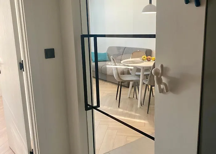 Kashmir Deluxe With Parking Apartament