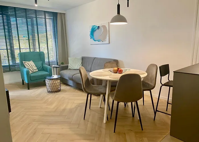 Kashmir Deluxe With Parking Apartament *