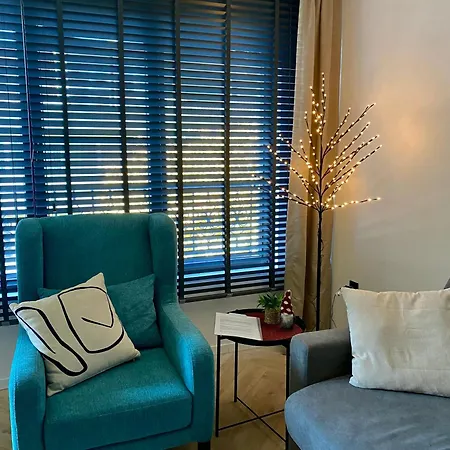 Kashmir Deluxe With Parking Apartment