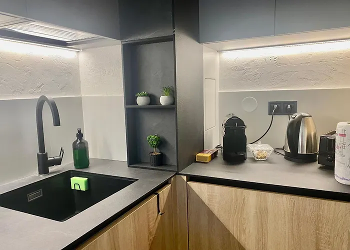 Kashmir Deluxe With Parking * Бургас